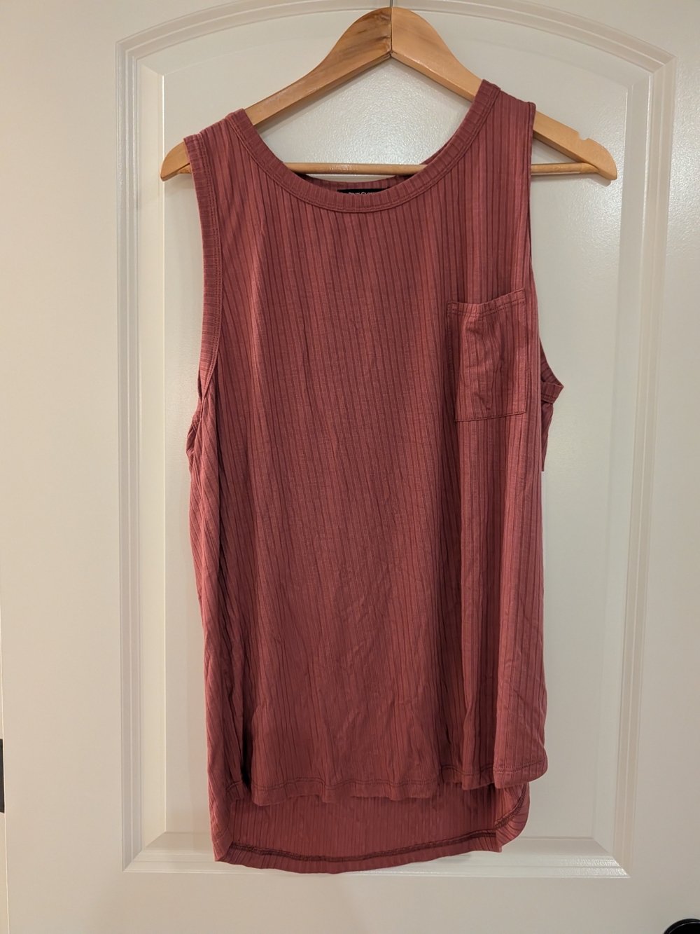 Pink Clover Ribbed Pocket Tank Top - Mauve Rose